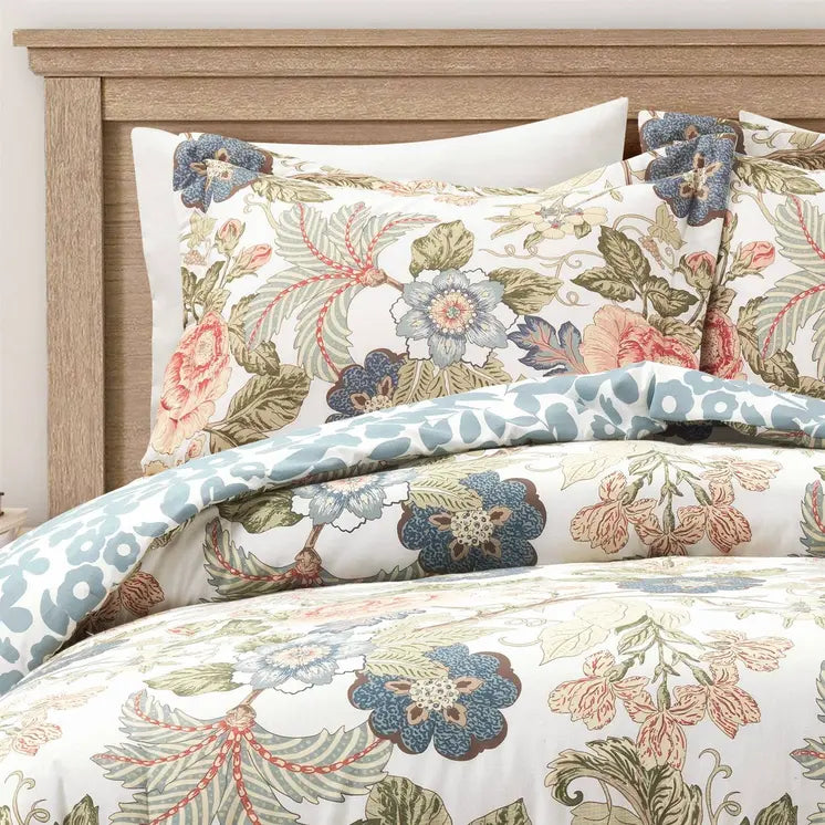 Heritage Bloom Quilt Set